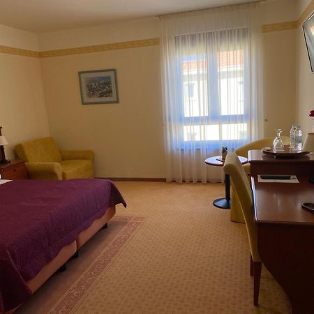 Hotel Laguna Привлака Номер фото