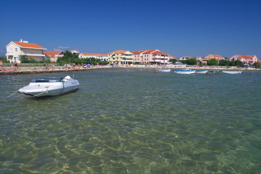 Hotel Laguna Привлака Экстерьер фото