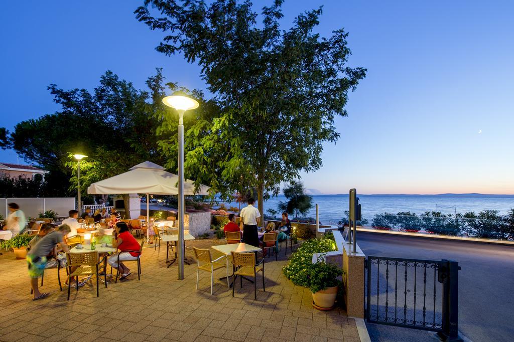 Hotel Laguna Привлака Экстерьер фото